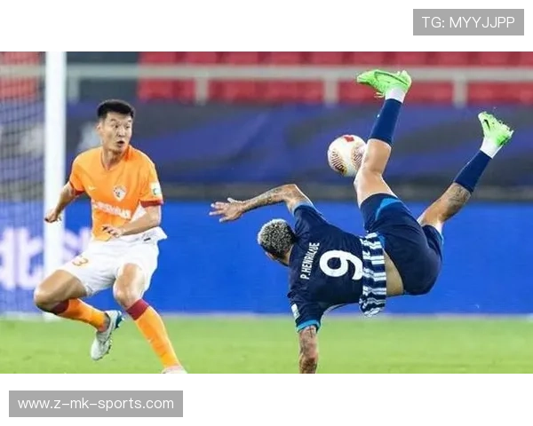 青岛海牛战平武汉三镇，两队都意味着保级成功，可能性很大，青岛海牛2021