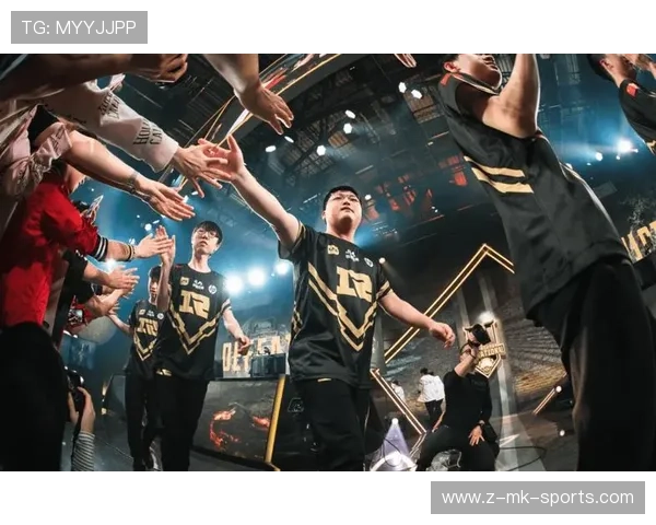 LPL赛事震撼:Uzi一日连战17局,韩服积分飙升至700点 LPL赛事震撼:Uzi一日连战17局,韩服积分飙升至700点